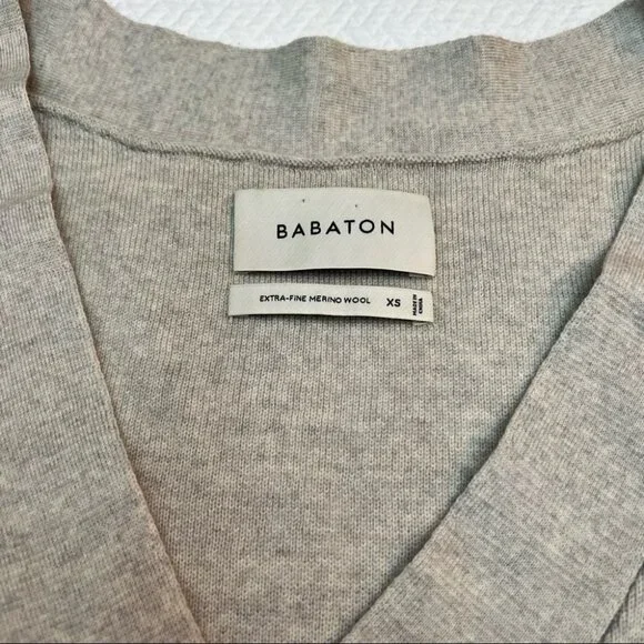 ARITZIA BABATON Deep V-Neck Grey Merino Wool Sweater Size XS - Picture 7 of 10